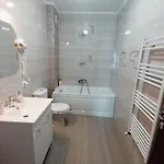 Apartment Ama Cu Terasa 50 Mp & Parcare Gratuita Brasov