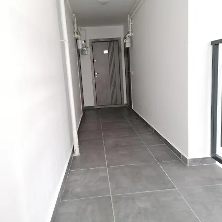 Ama Cu Terasa 50 Mp & Parcare * Brašov