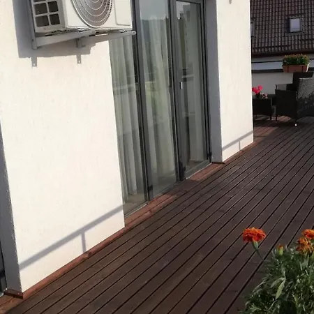 Ama Cu Terasa 50 Mp & Parcare Gratuita Braşov