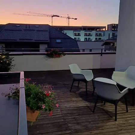 Ama Cu Terasa 50 Mp & Parcare Gratuita * Braşov