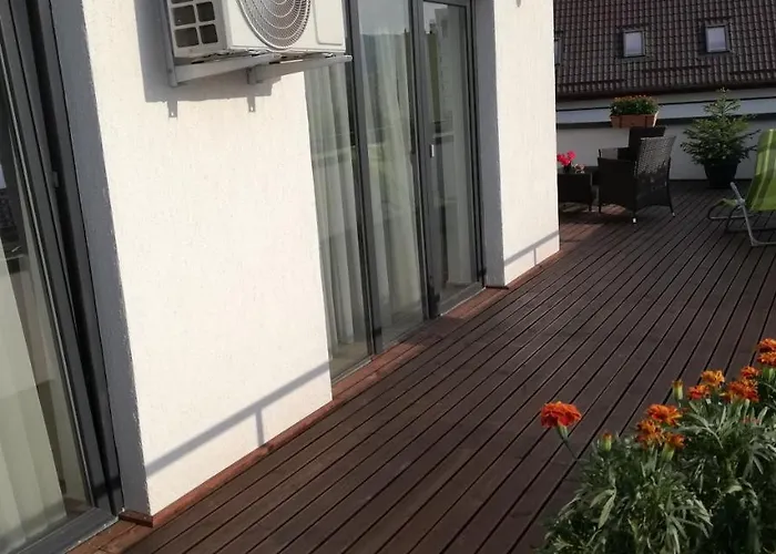 Ama Cu Terasa 50 Mp & Parcare Gratuita Braşov