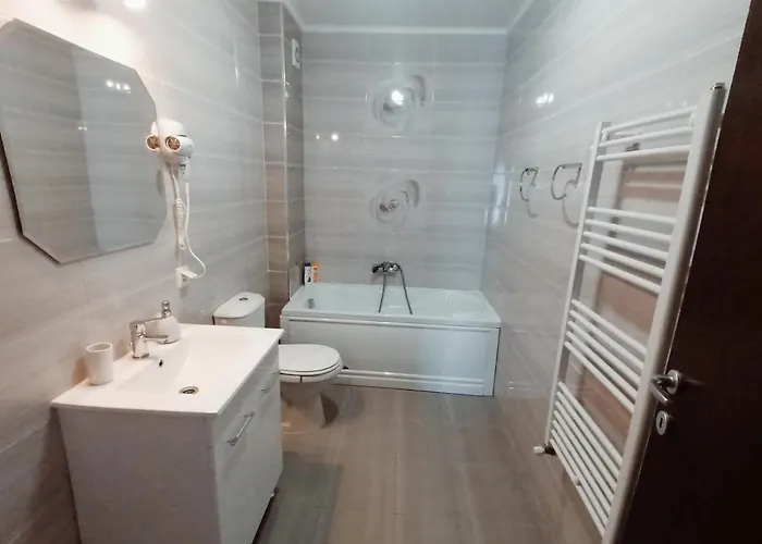 Appartement Ama Cu Terasa 50 Mp & Parcare Gratuita Braşov