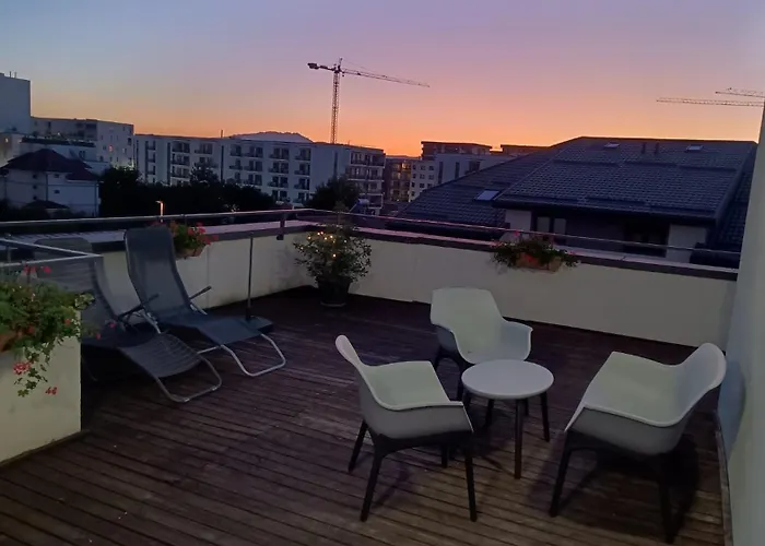 Ama Cu Terasa 50 Mp & Parcare Gratuita